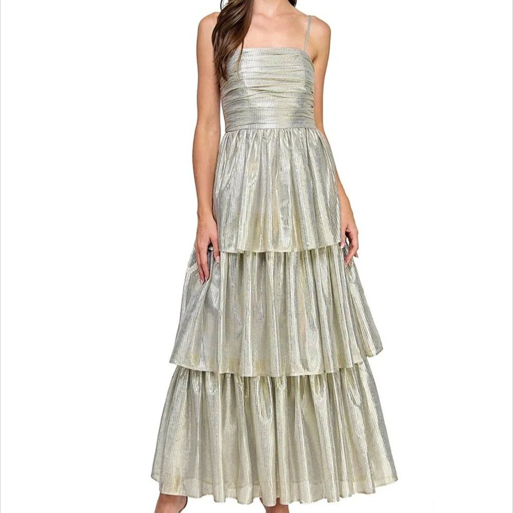Square Neck Tiered Ruffle Jacquard Gown